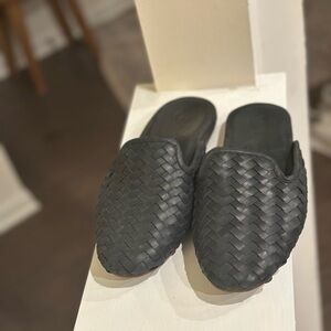 OluKai Women's Black Woven Slip-On Flats